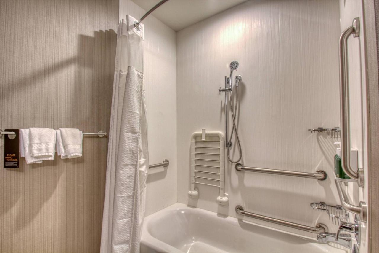 Hotel Courtyard By Marriott Fargo Zewnętrze zdjęcie